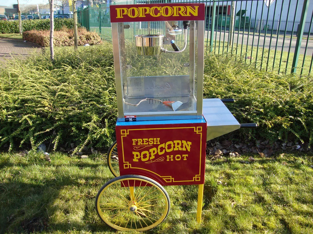 Popcorn kraam huren kermis Axitraxi_1677771201.jpg