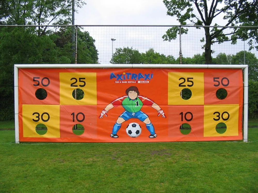 Voetbalzeil met schietgaten huren 1_1679319594.jpg