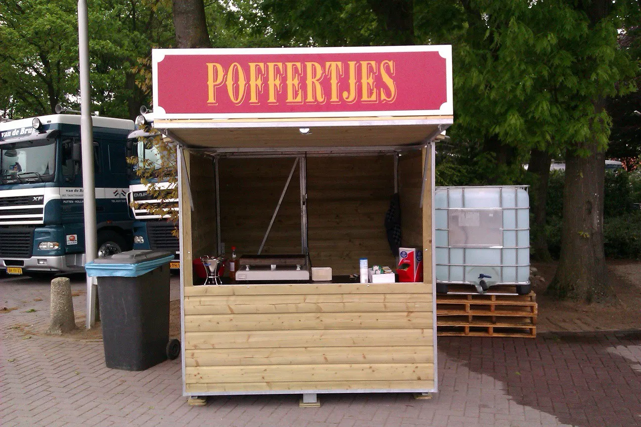 Poffertjeskraam huren huisje Axitraxi I_1677772875.jpg