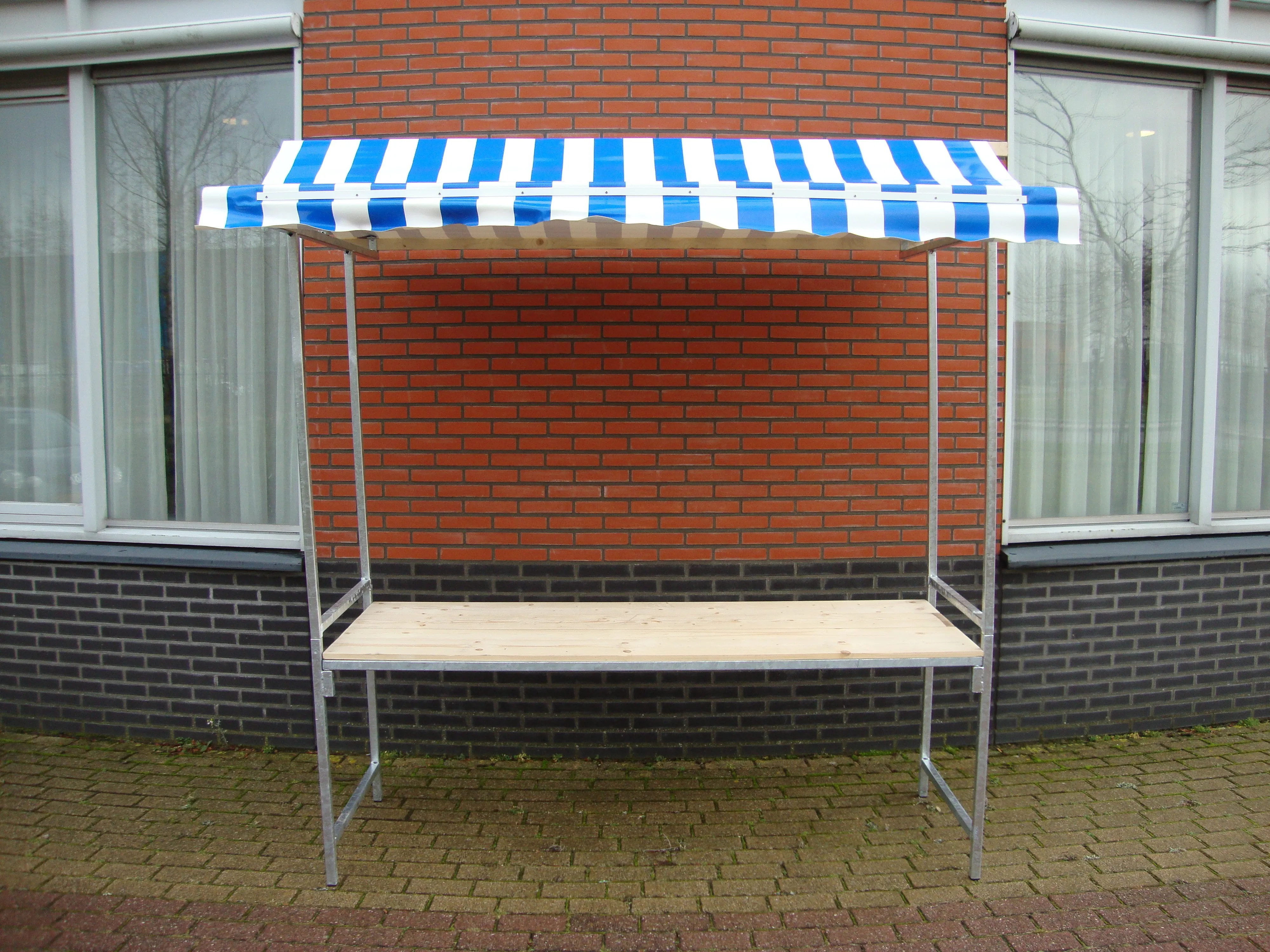 partyverhuur_feestkraamkleed_kraampje_kleed_huren_party_verleih_fest_stall_kleider_mieten_kleve_1686998613.jpg