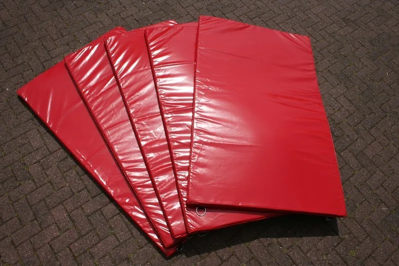Valmat rood huren_1678359607.jpg