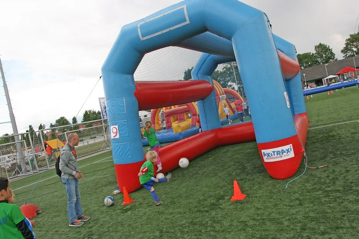 Voetbalgoal met snelheidsmeter huren_1740055748.jpg