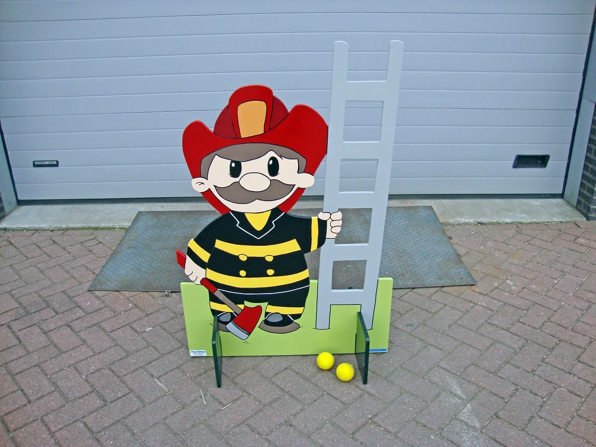 Ballengooien brandweer huren kermis spellen Aitraxi_1678105336.jpg