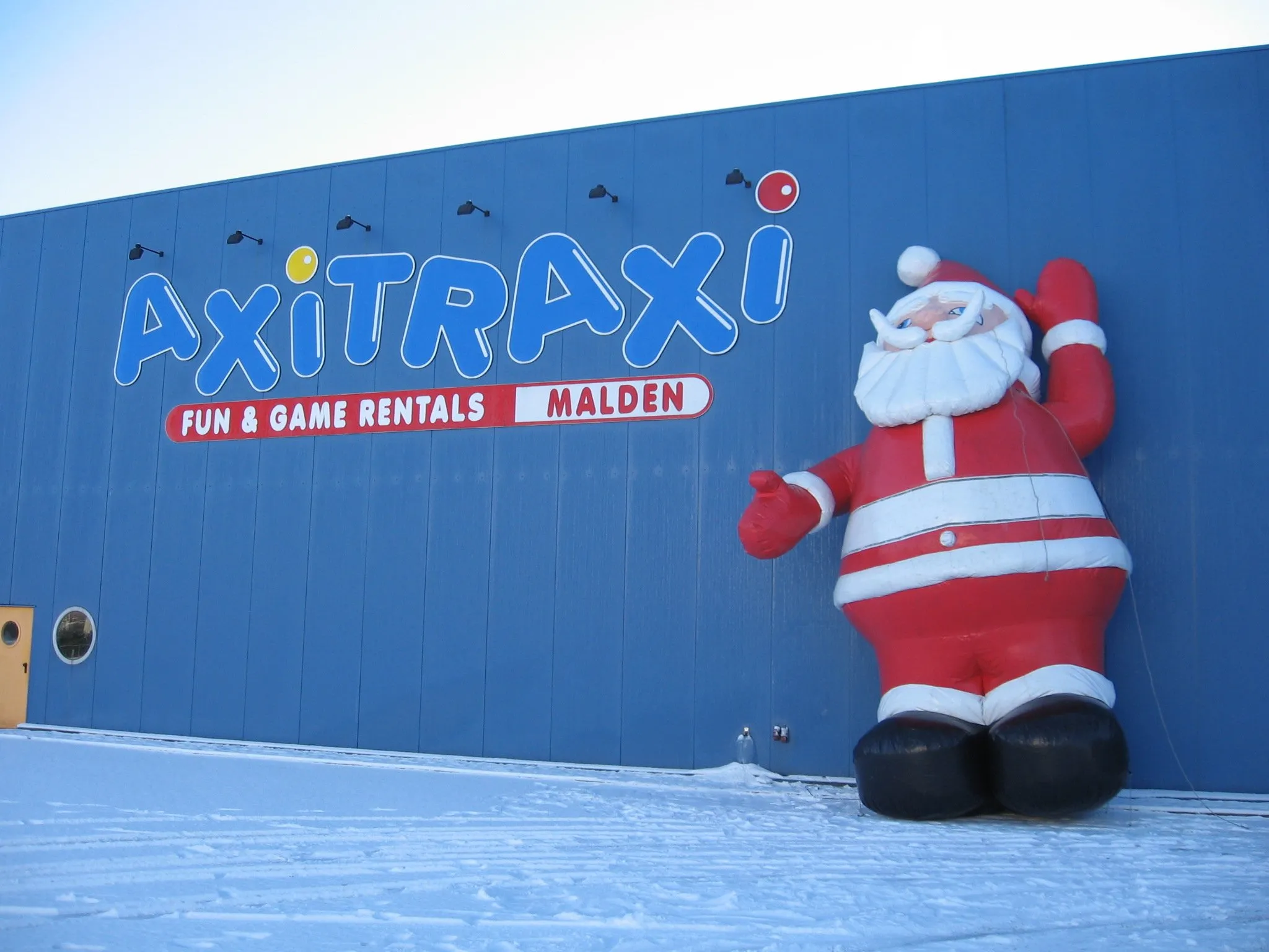 Kerstman opblaasbaar 1_1679400338.jpg