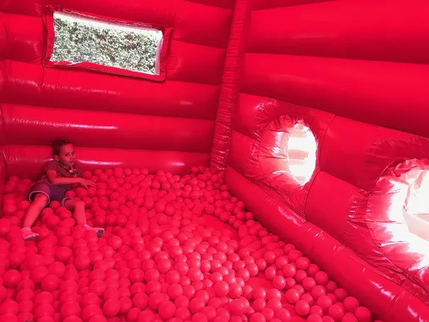 Springkussen Multifun XL Speelhuis huren 3_1678795639.jpg