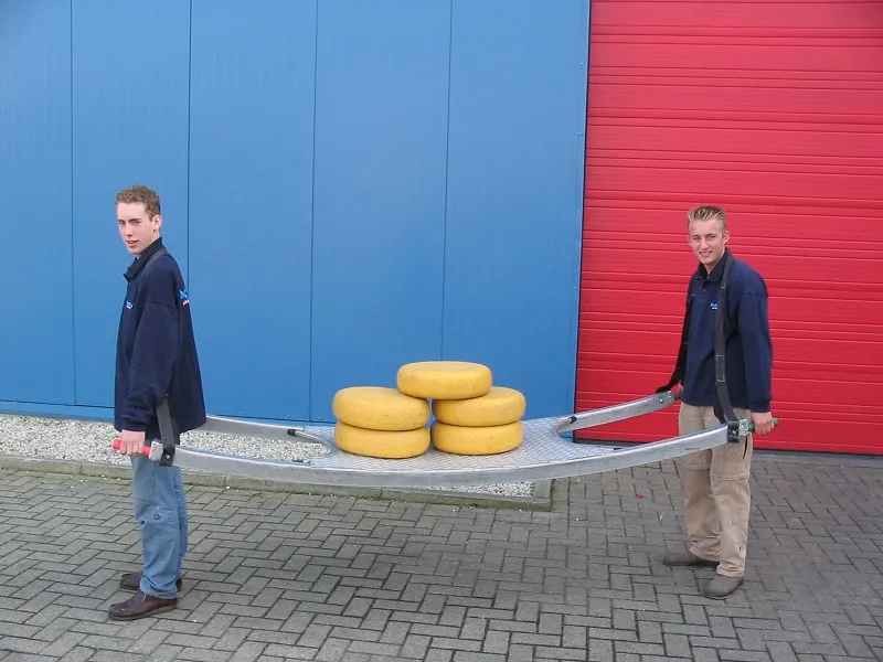 Kaasdragen huren zeskamp sportdag Axitraxi Attractieverhuur_1677757446.jpg