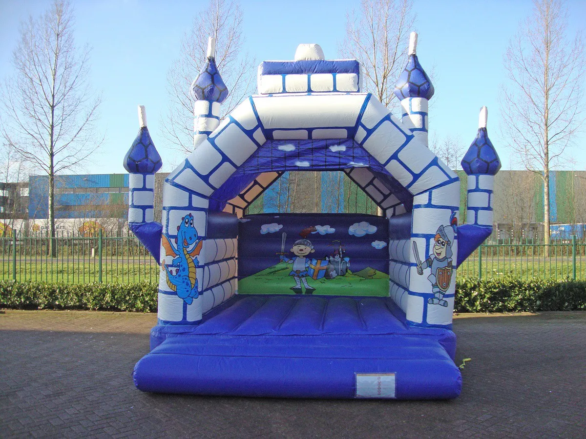 Springkussen Kasteel overdekt huren 4_1678782543.jpg
