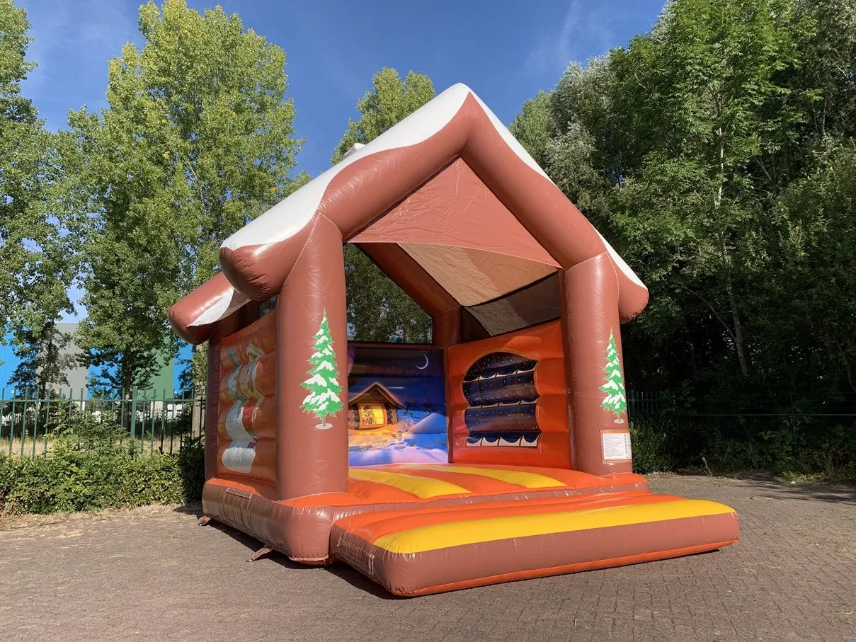 Springkussen Winters Huisje huren 1_1738756932.jpg