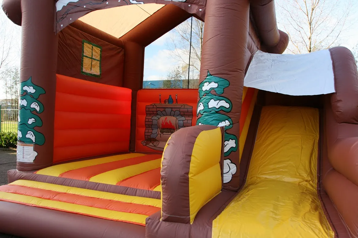 Springkussen Multifun Speelhuis Winters huren 3_1678801562.jpg
