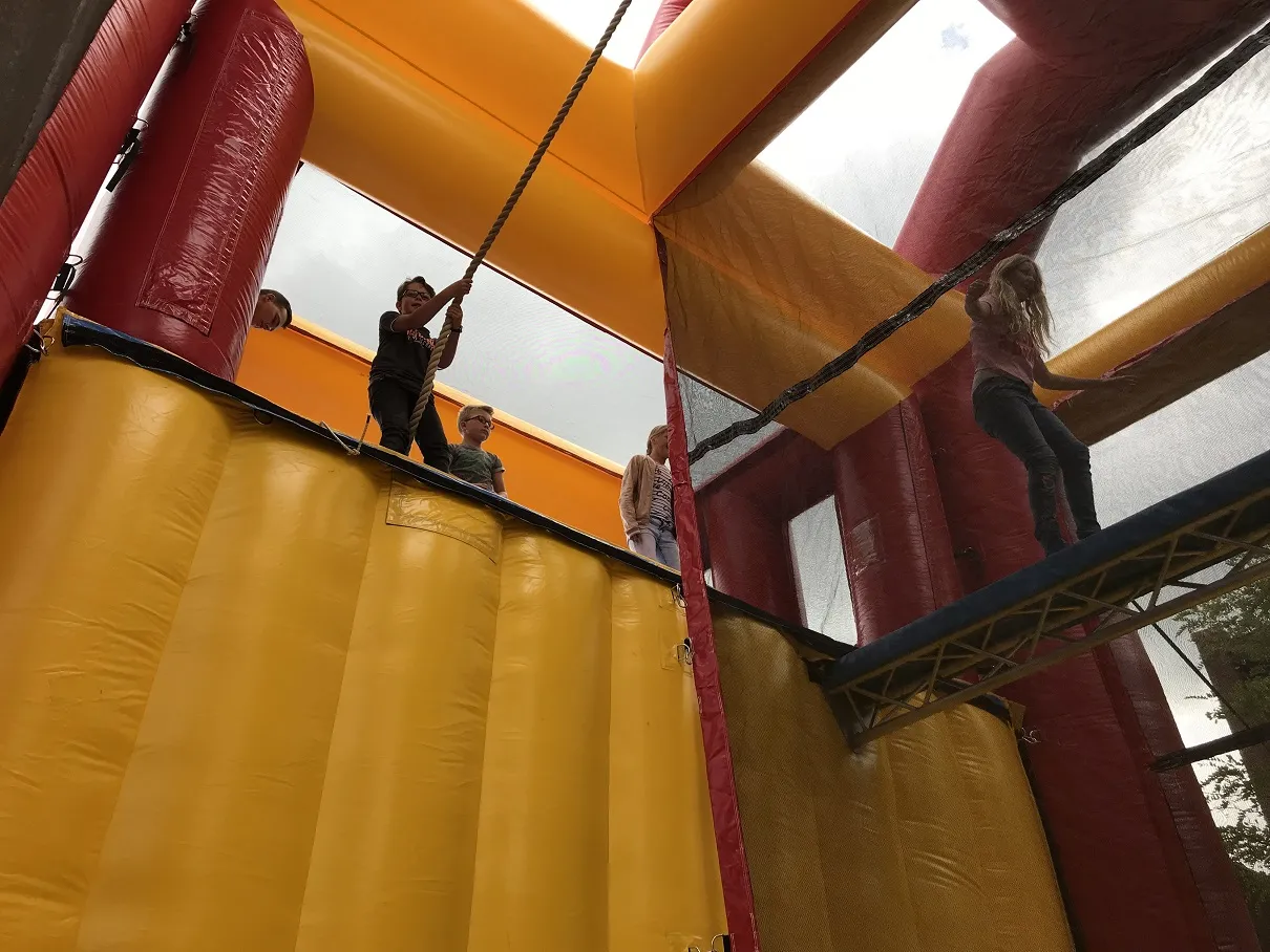 Sky Swing huren 2_1677661137.jpg