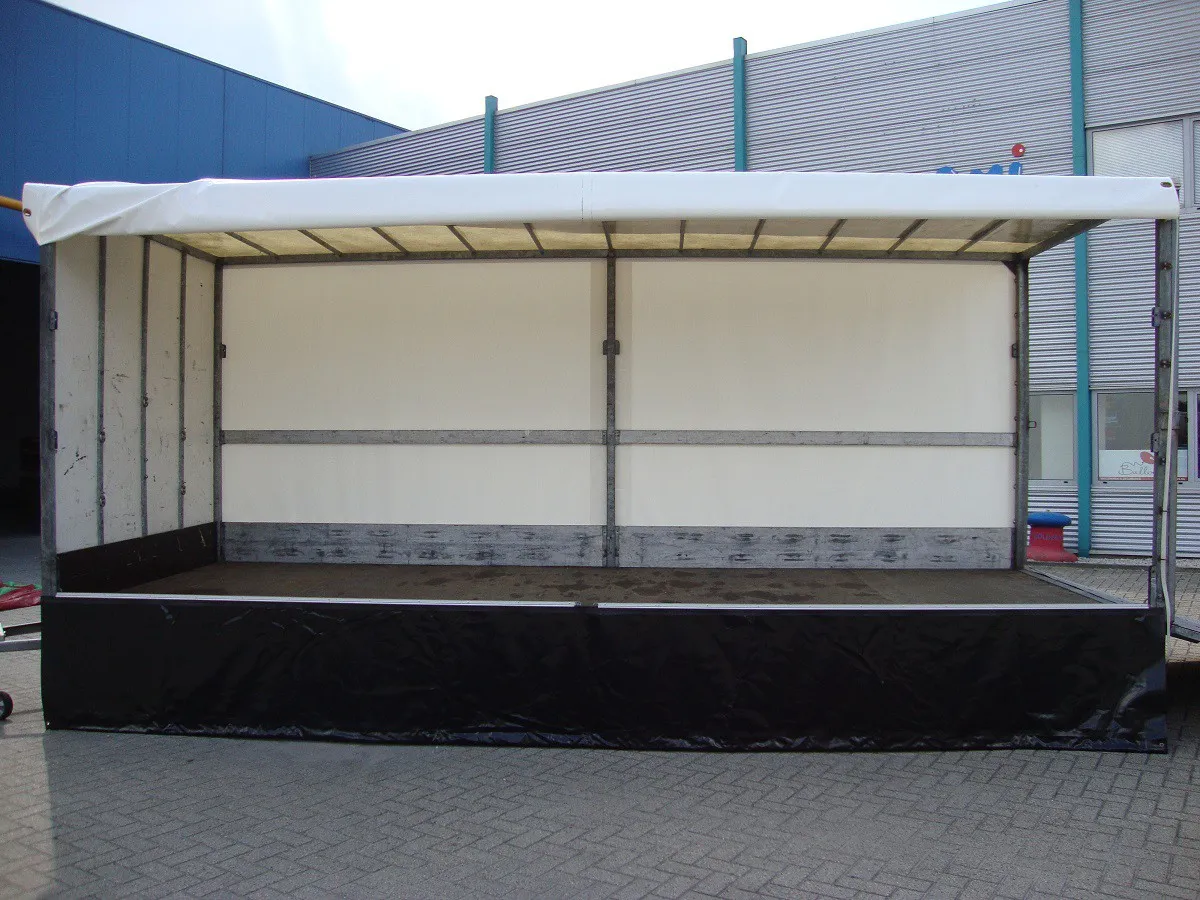 Podiumwagen huren 2_1680160091.jpg