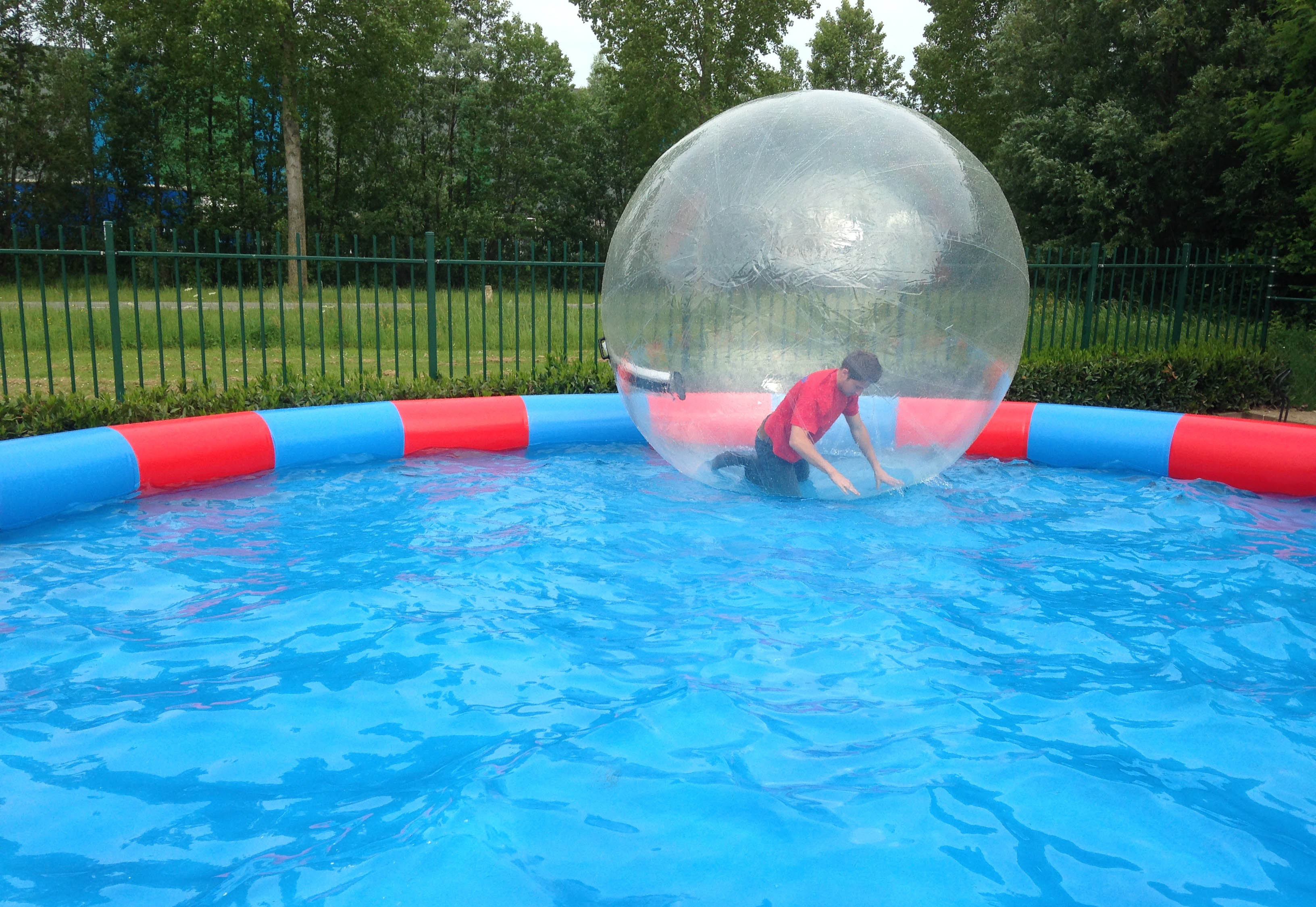 20250228154357-Opblaasbare_Waterbal_Zonder_Bad_Huren_Aufblasbare_Wasserbal_Ohne_Becken_Mieten