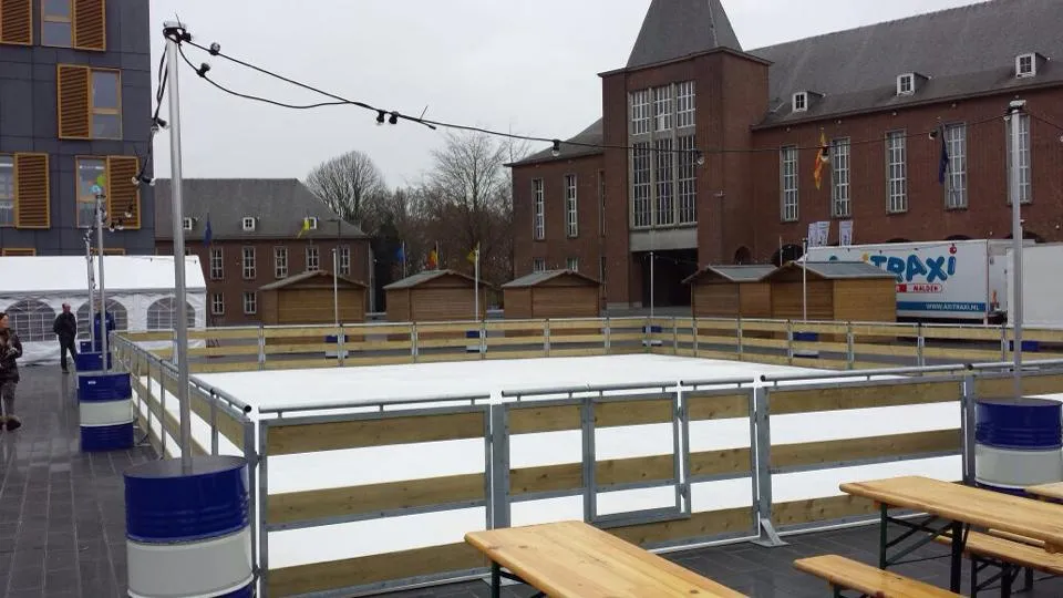 Schaatsbaan 300 meter huren 1_1679398974.jpg