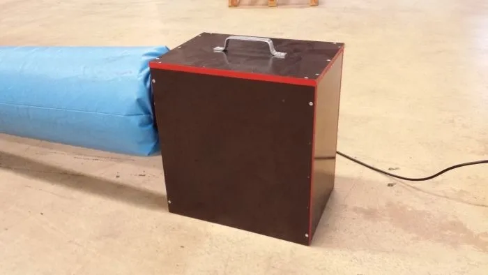 Geluidsdempende kist huren 3_1678277935_1764244925.jpg