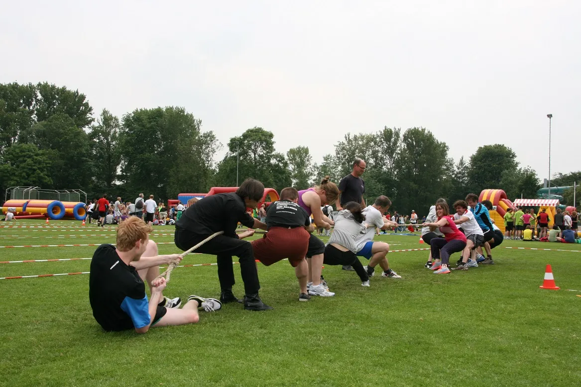 Touwtrekken huren zeskamp Axitraxi I_1677673276.jpg