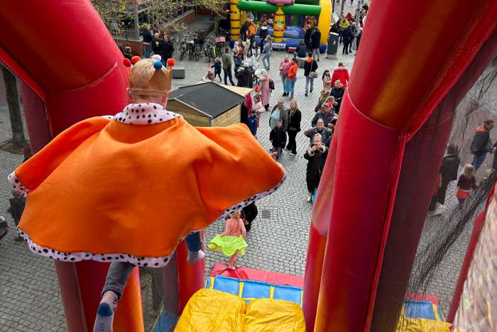 Attracties huren met Pasen en Koningsdag