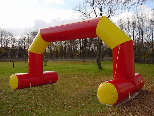 Opblaasbare_boog_kopen_staanders_Aufblasbare_Bogen_kaufen_1743665696.jpg