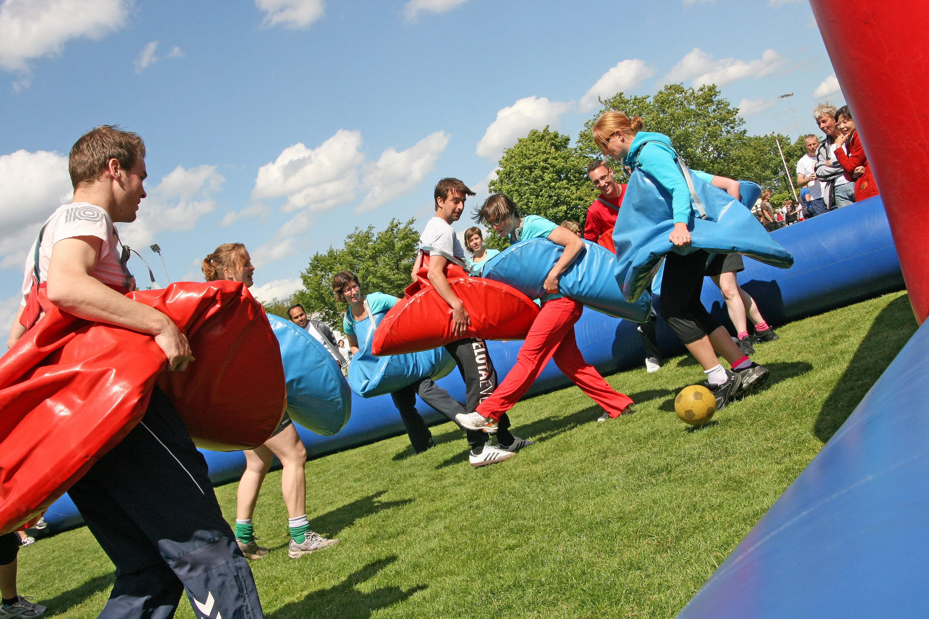 Funny soccer huren_1679312906.jpg