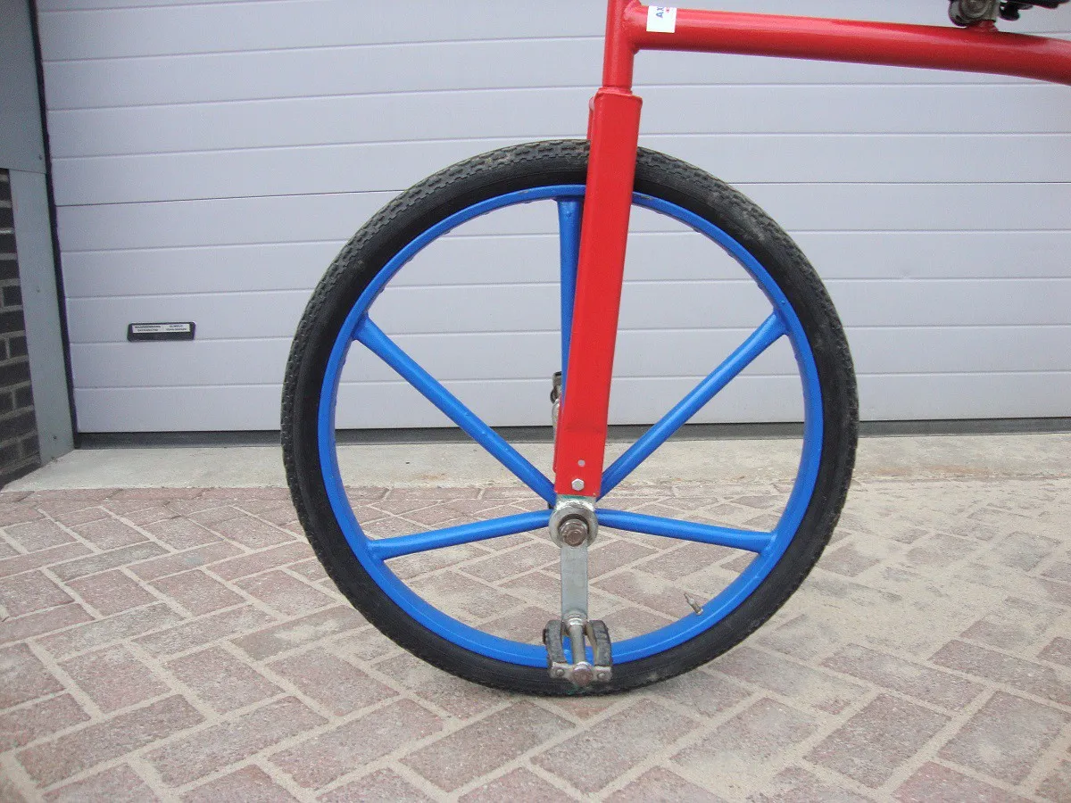 Hobbeldriewieler fiets vanaf 12 jaar huren II_1677668978.jpg