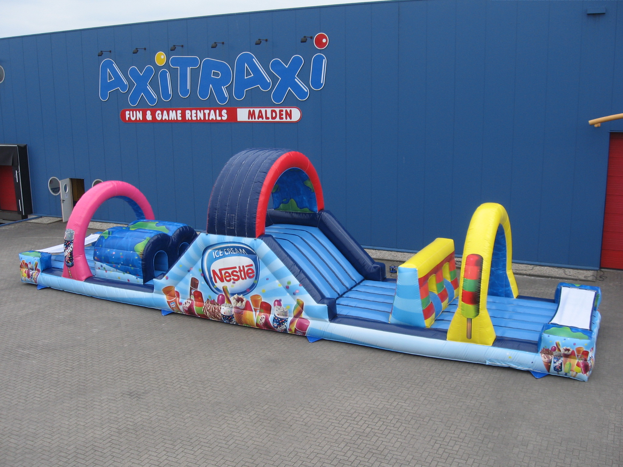 20250414124907-Productpromotie_product_promotie_Nestle_Promotietour_Produkt_promotion_werbung_werbe_promotion_kaufen