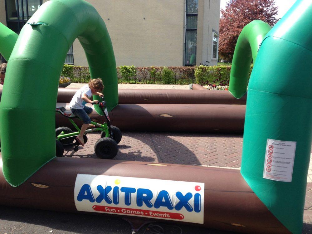 Axitraxi NL Skelter baan Verhuur Axitraxi DE Mobile Kartbahn Verleih