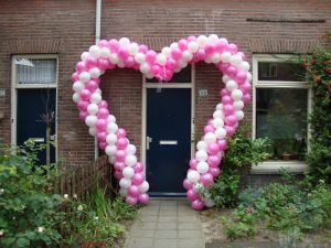 ballonnen ballonboog in hartvorm enkele deur nijmegen